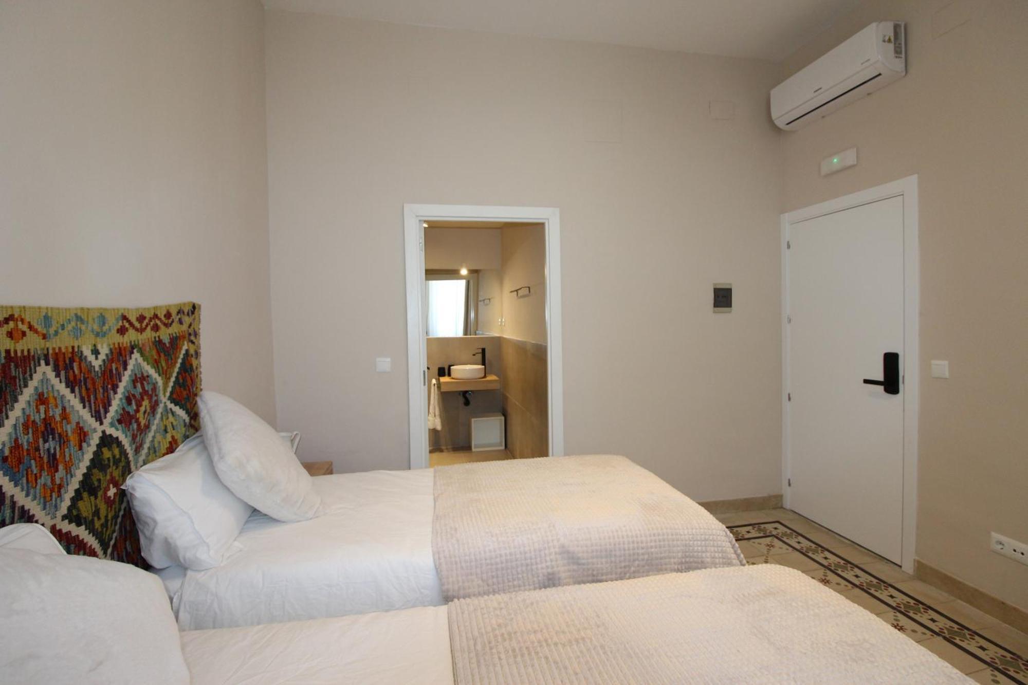 Hostal Las Acacias Màlaga Exteriér fotografie