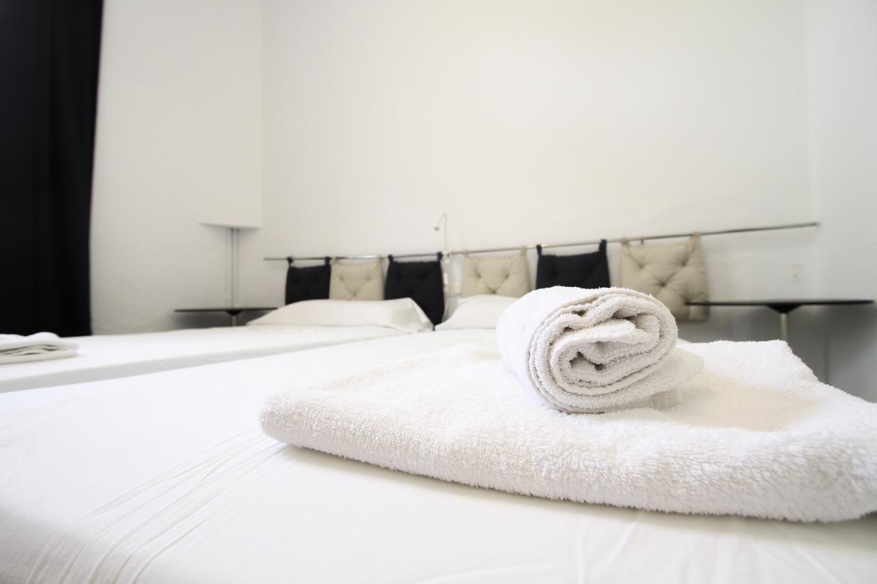 Hostal Las Acacias Màlaga Exteriér fotografie