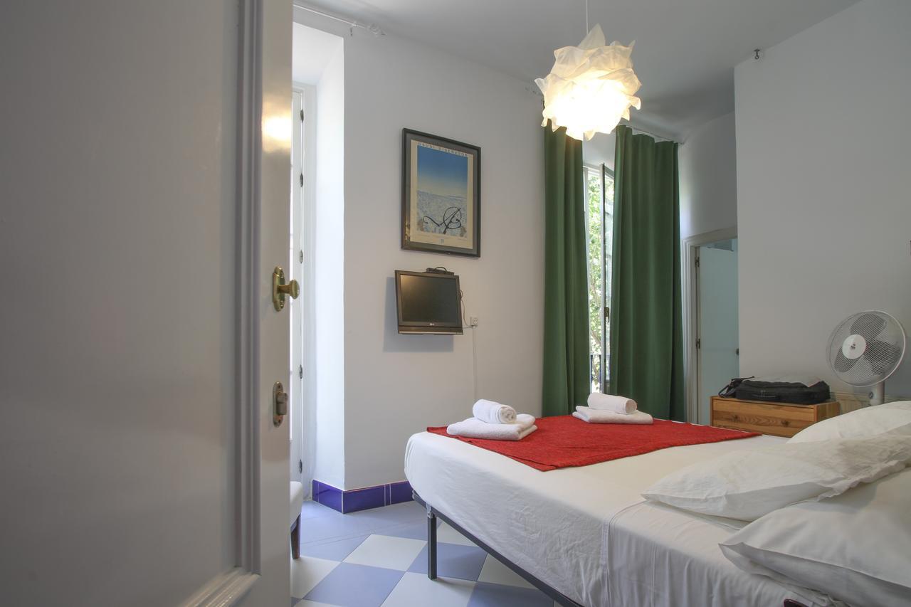 Hostal Las Acacias Màlaga Exteriér fotografie